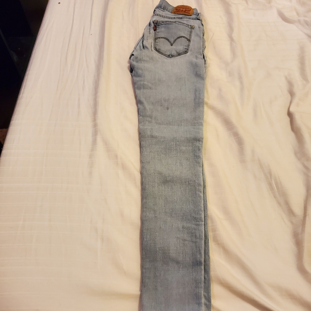 710 levi skinny jeans